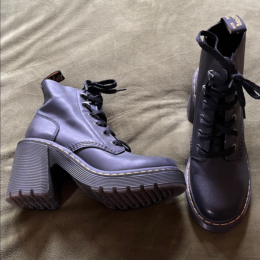 Doc Martens Black Lace-Up Ankle Boots